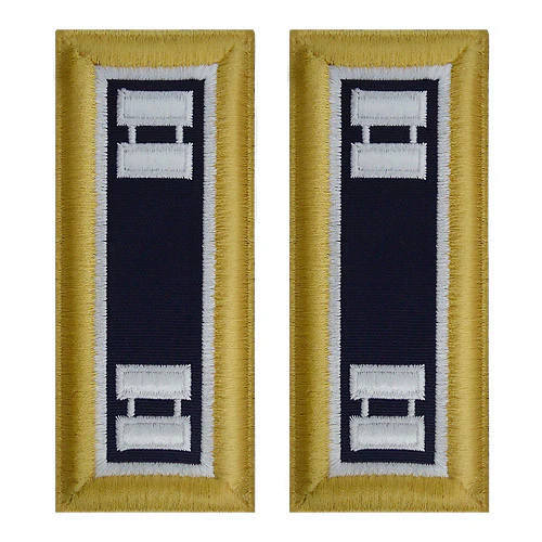 Army Shoulder Strap: Captain Judge Advocate - female