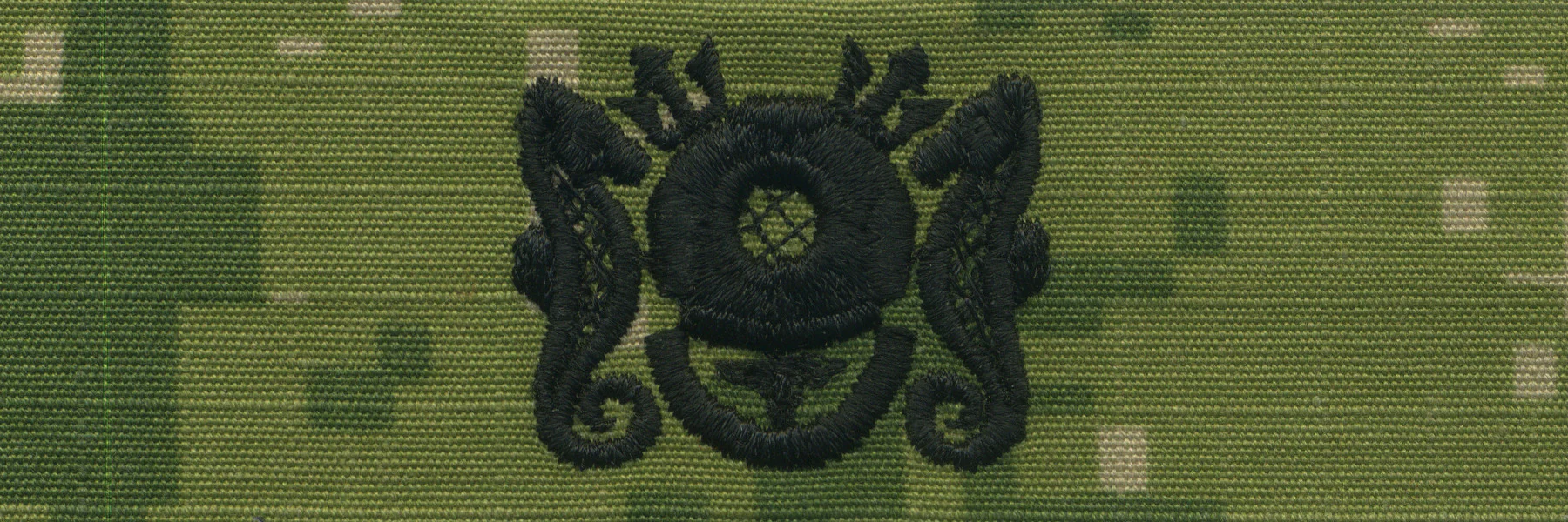Navy Embroidered Badge: Diving Medical Technician - Woodland Digital