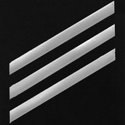 Navy E3 Rating Badge: Seaman - white chevrons on blue serge