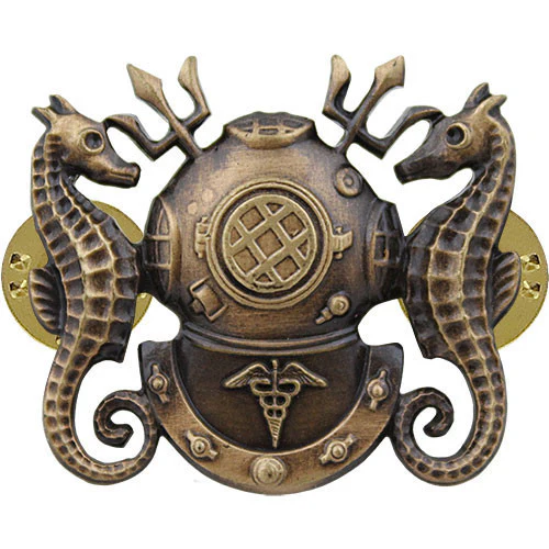 Navy Badge: Diving Medical Officer - regulation size